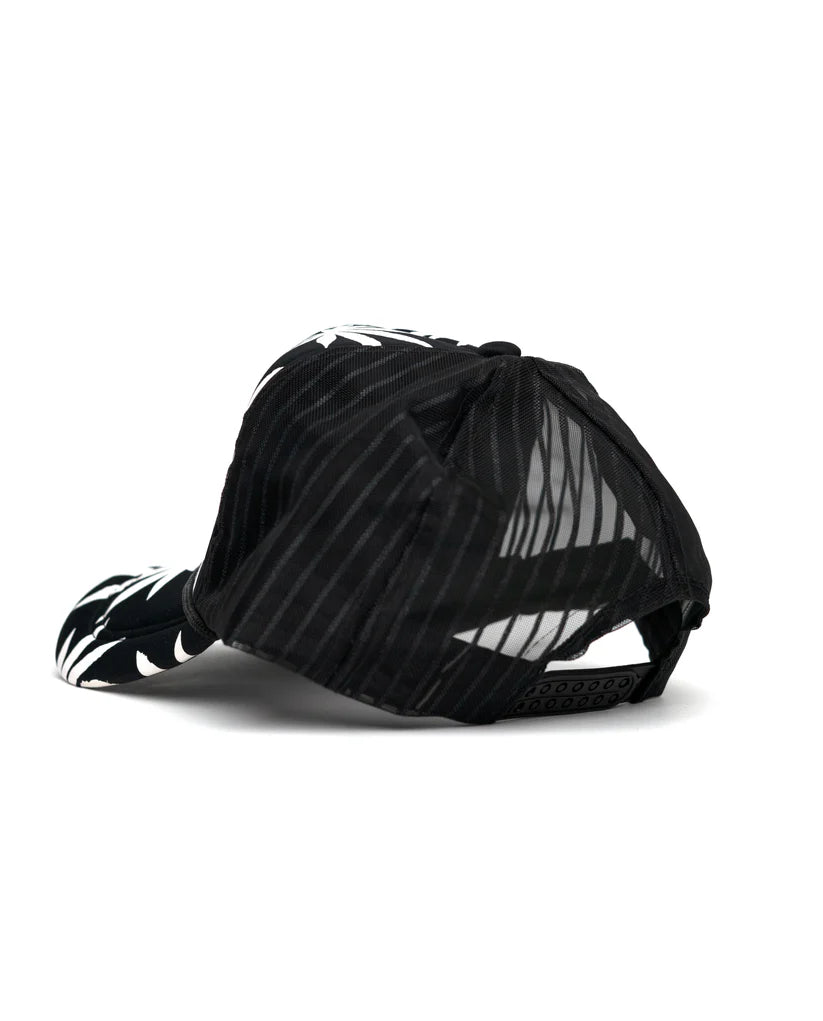 Black Leaf Cap